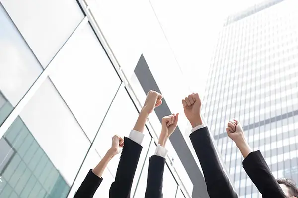 最佳东方企业怎么收费